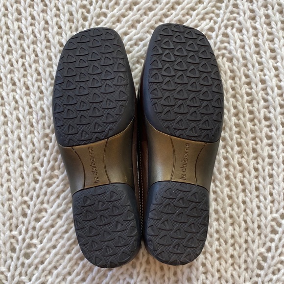 NWOT Liz Claiborne brown slip ons - Picture 5 of 8